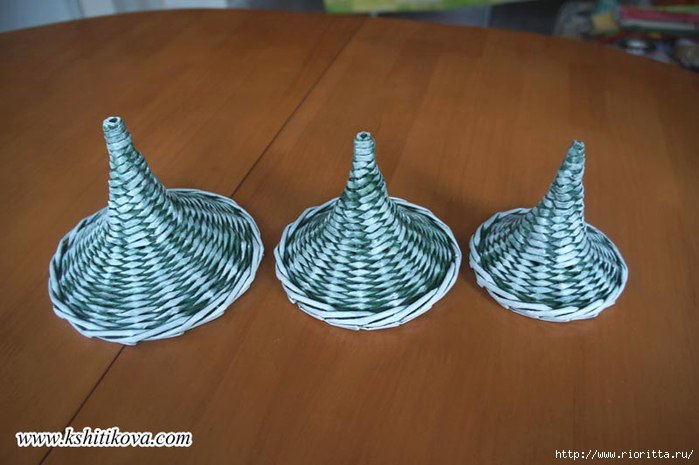 ​Елочка из бумажной лозы