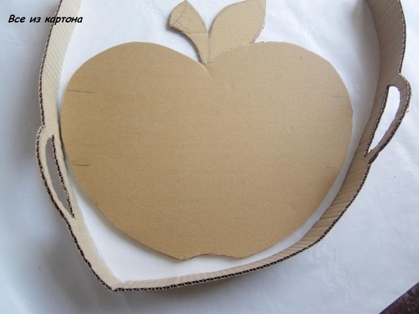 Яблочный поднос из картона