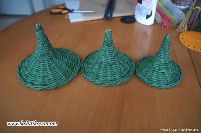 ​Елочка из бумажной лозы