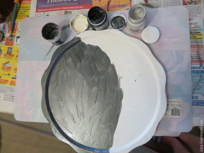 "Кожаные" настенные часы