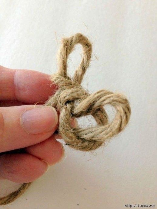 Простая гирлянда из джута в деревенском стиле