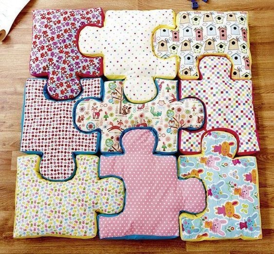 ​Подушки в виде пазлов