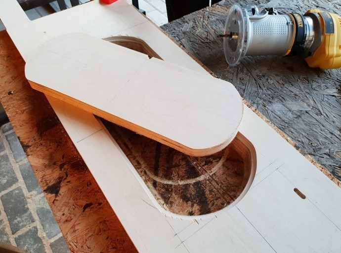 Рабочий стол в мастерскую