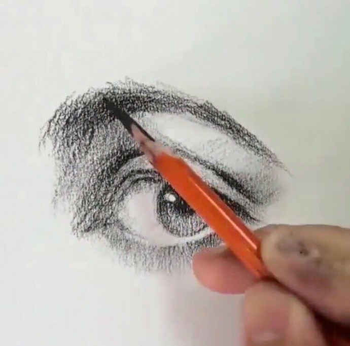 Рисуем глаз поэтапно карандашом