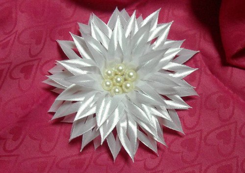 Георгин из лент: канзаши