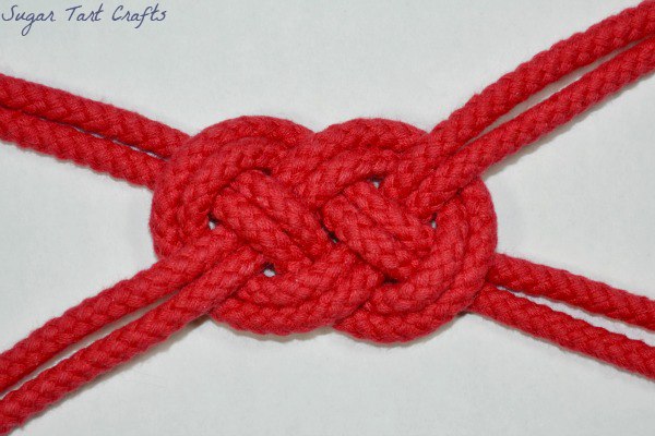 Идея декора одежды шнуром