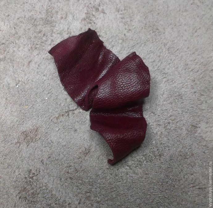 Гранат из кожи Гранат из кожи