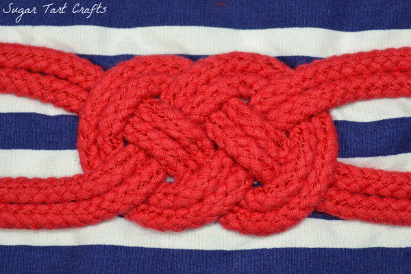 Идея декора одежды шнуром