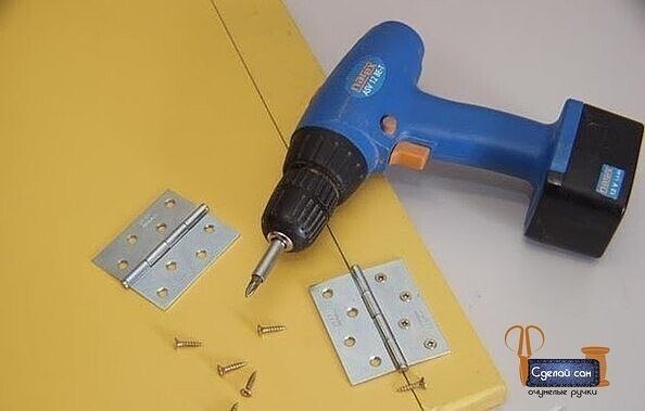 ​Складной стол для балкона