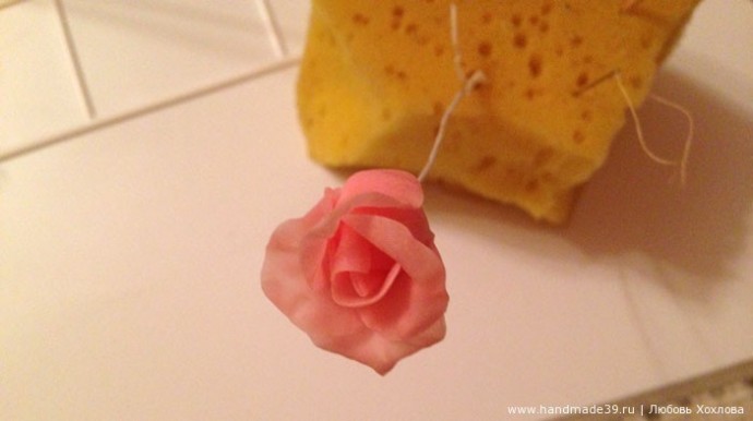 Роза из полимерной глины