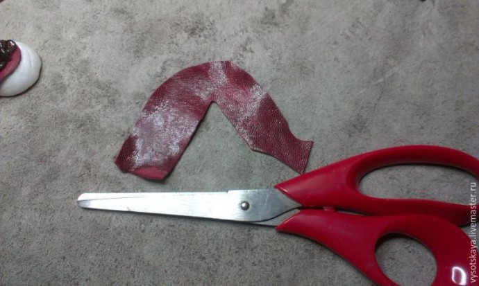 Гранат из кожи Гранат из кожи