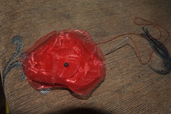 Маки на футболке