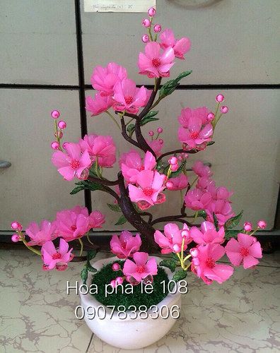 Яркие цветы из капрона: идеи