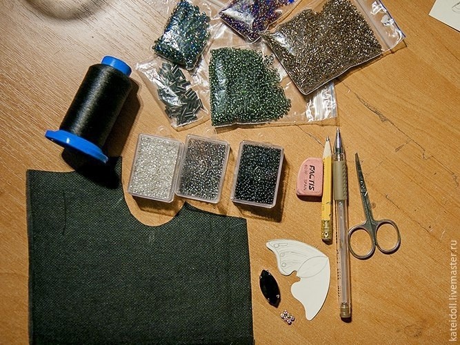 Брошь из бисера: бабочка Брошь из бисера: бабочка