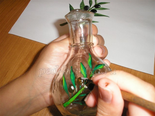 Роспись стеклянного кувшина: мастер-класс