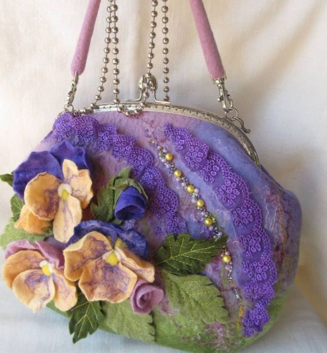 ​Идеи украшения сумочек цветами