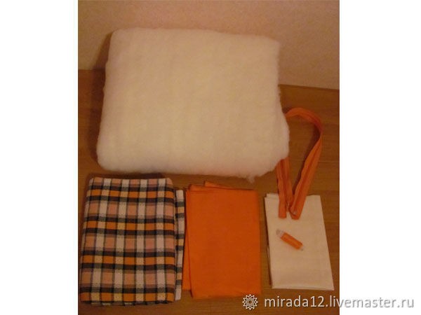 Шкатулка-косметичка с жестким каркасом