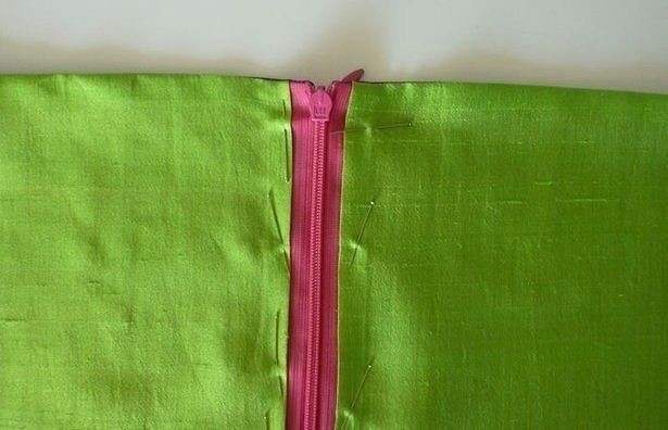 Техники шитья: вшивание молнии в юбку с подкладкой