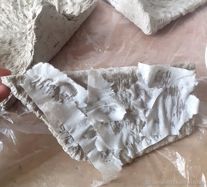 Полки в виде древесных грибов