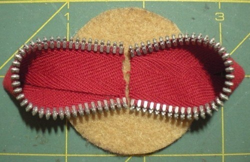 Великолепные цветы из молнии: мастер-класс