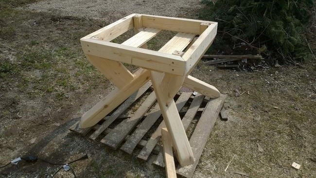 Самодельный круглый стол