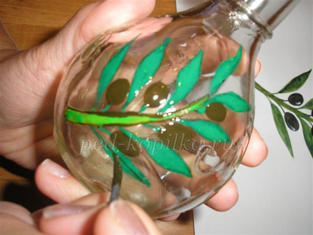 Роспись стеклянного кувшина: мастер-класс