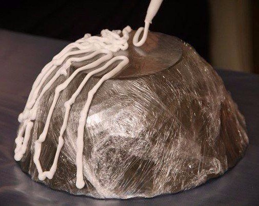 Декоративная ваза из жидких гвоздей