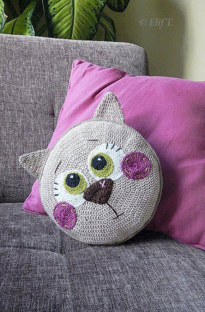 Подушка-игрушка котик