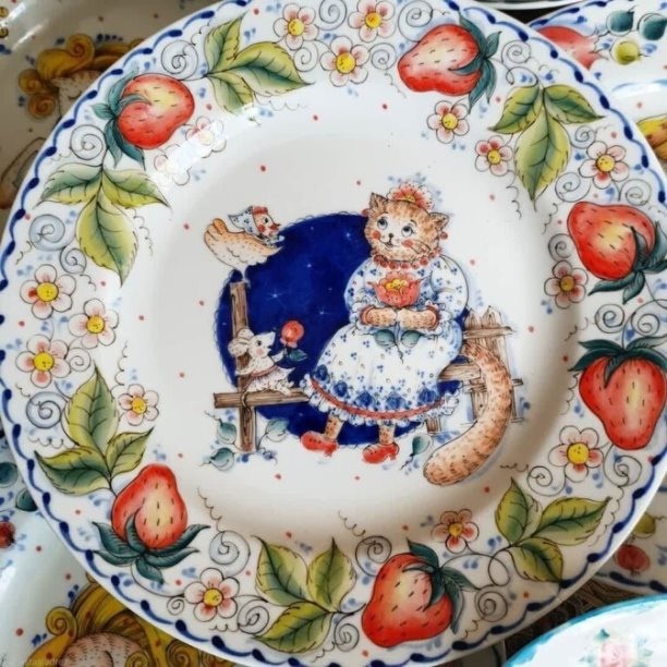 Ручная подглазурная роспись фарфоровой посуды: милые идеи для творчества