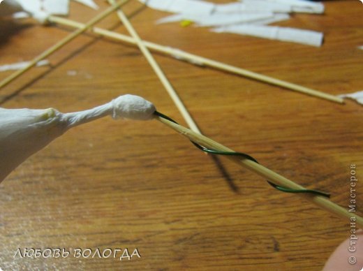 Нарциссы из гофрированной бумаги