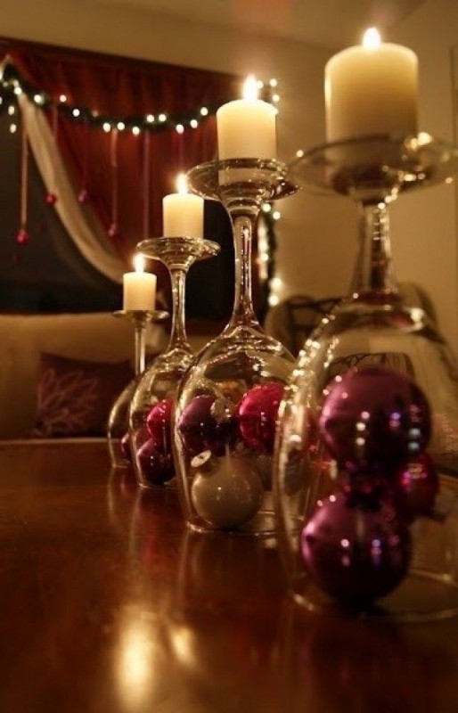 Оригинальные новогодние идеи со свечами на бокалах