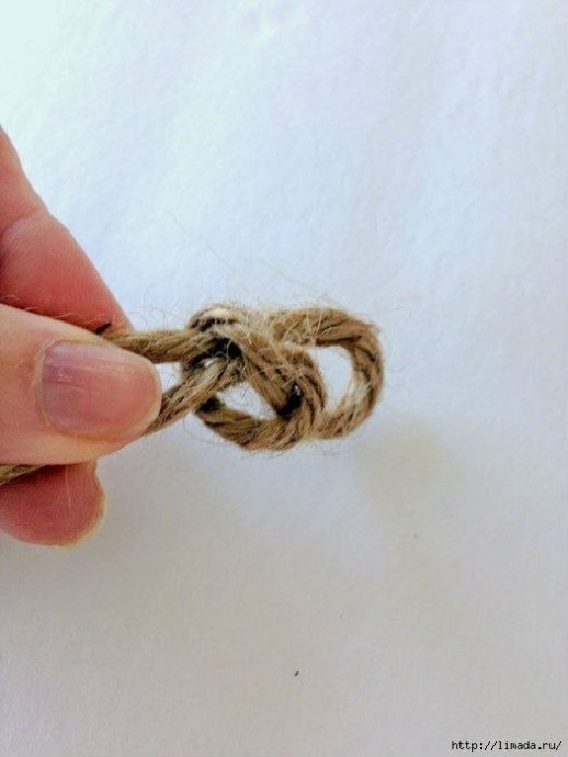 Простая гирлянда из джута в деревенском стиле