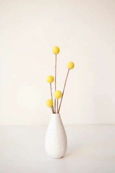 Войлочные цветы-шарики