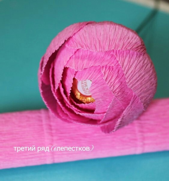 Цветок с конфетой: мастер-класс Цветок с конфетой: мастер-класс