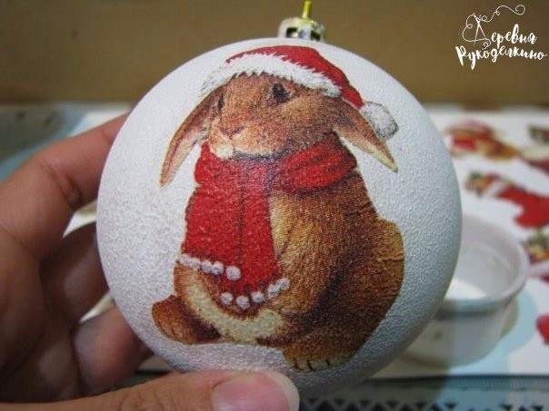 Декупаж новогодних шариков