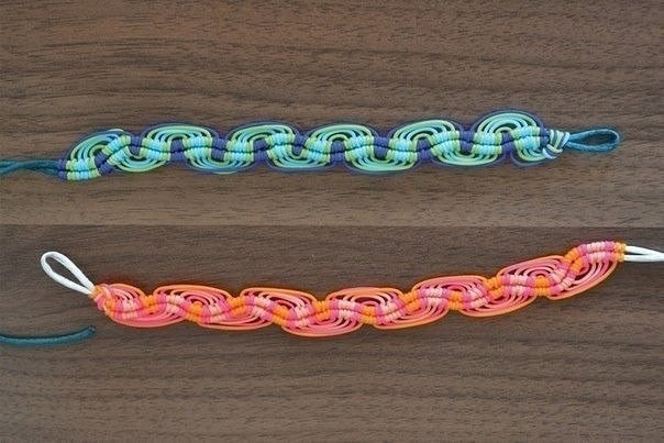 Разноцветные браслеты