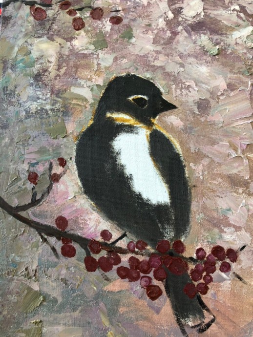 ​Птичка на ветке рябины