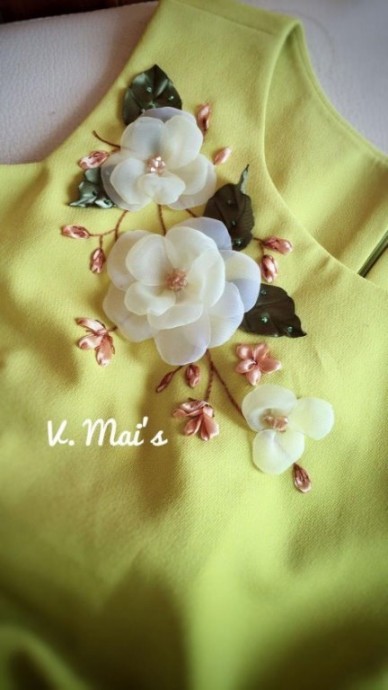 Красивая и нежная вышивка лентами