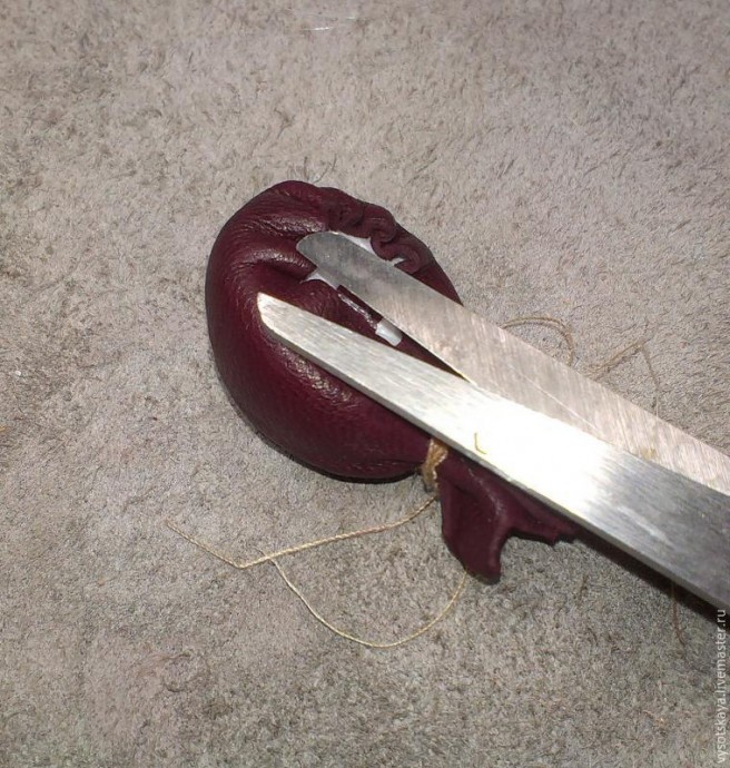 Гранат из кожи Гранат из кожи