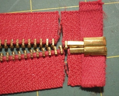 Великолепные цветы из молнии: мастер-класс