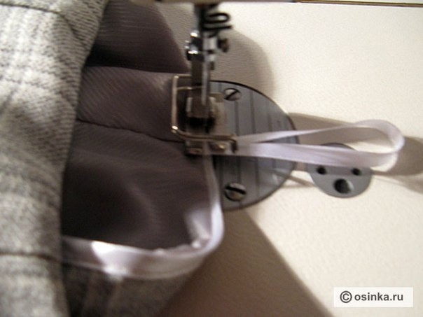 Обработка верхнего среза юбки обтачкой: мастер-класс