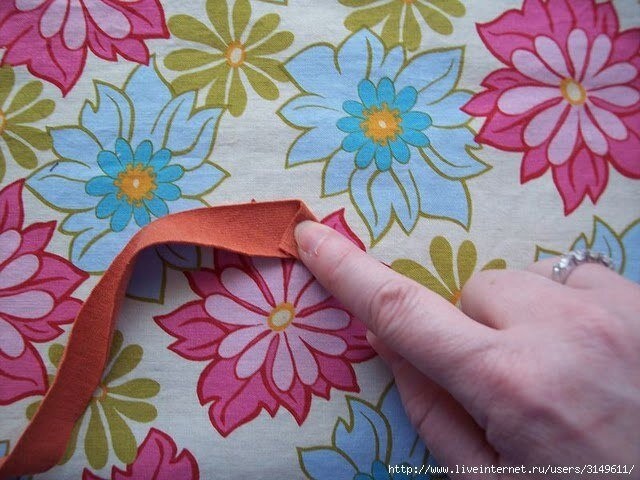 Роза из тесьмы