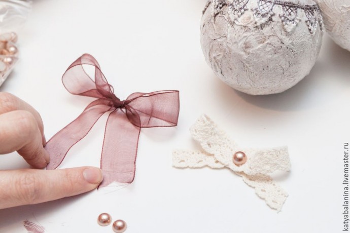 ​Мастер-класс: создаем Рождественский "Винтажный ёлочный шар"