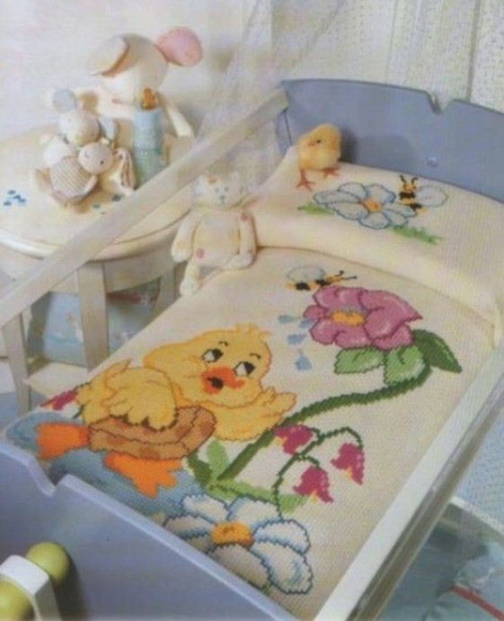 ​Вышиваем утенка