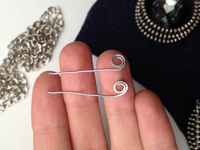 Фетровый декорированный воротник