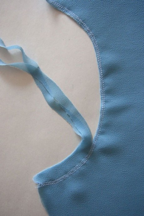 ​Аккуратная обработка горловины