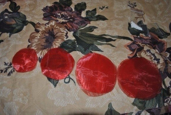 Маки на футболке