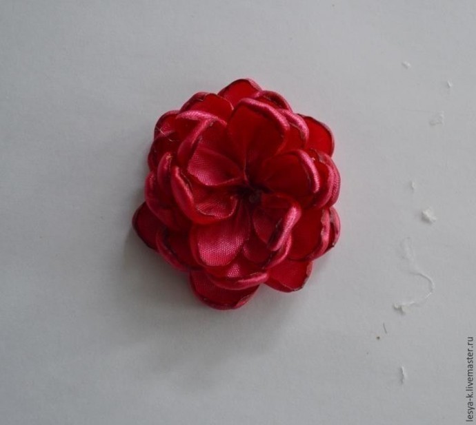 Мастер-класс по пионам из лент