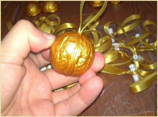 Орешки с предсказаниями и пожеланиями