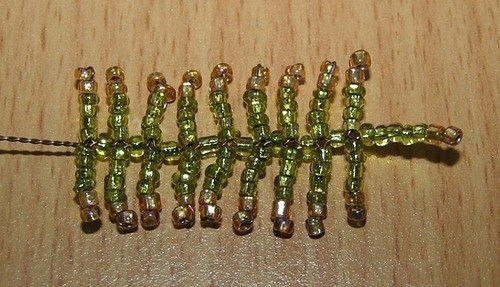 Пушистая пальма из бисера